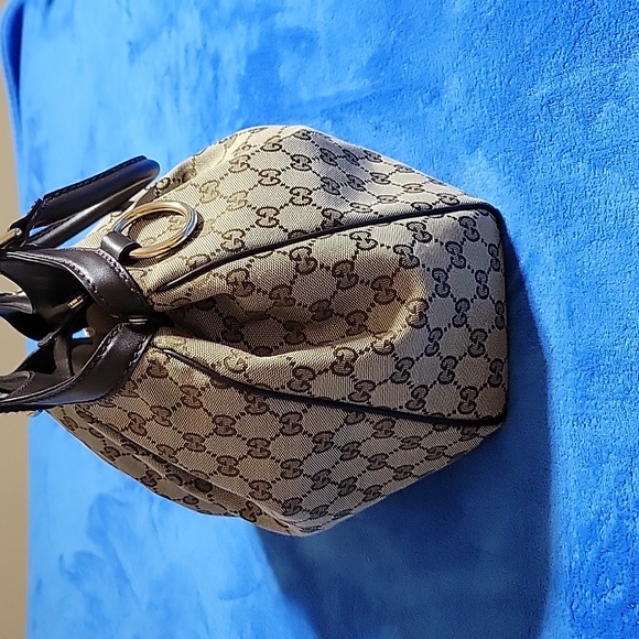 Gucci Sukey GG Medium Canvas Shoulderbag Tote - Picture 5 of 16